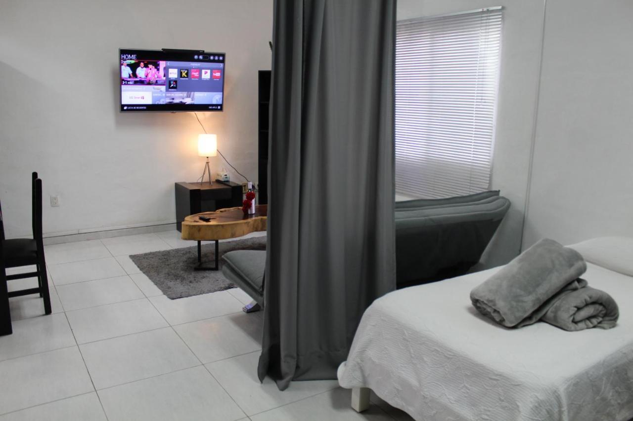 Htl & Suites Camino Real, Ubicacion, Parking, Facturamos Colima Ngoại thất bức ảnh